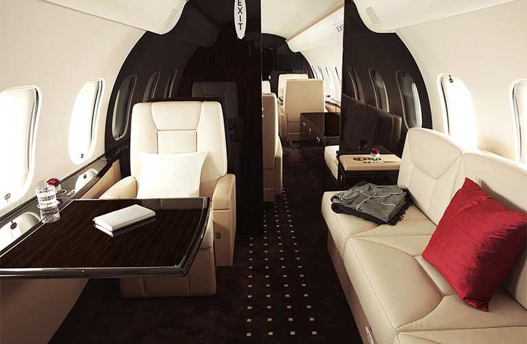 bombardier luxury jet private charter
