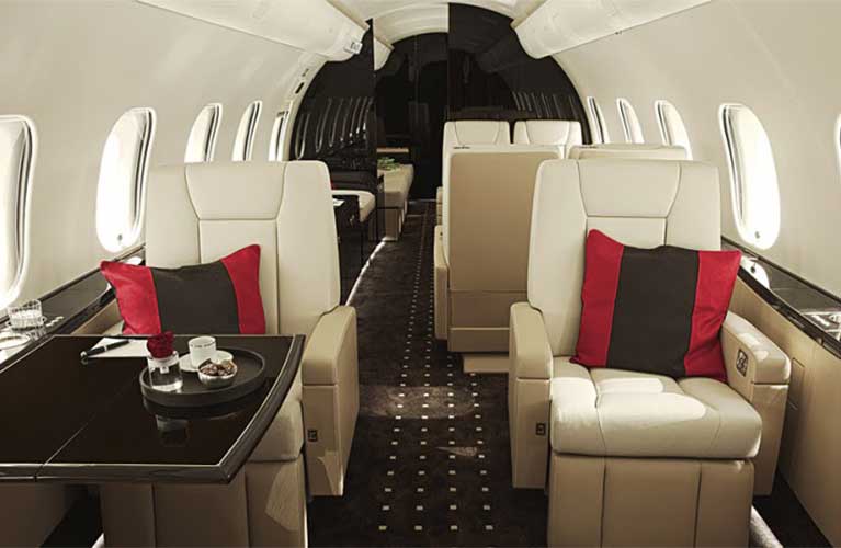 bombardier luxury jet private charter