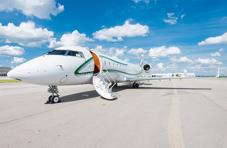 challenger 850 luxury jet private charter