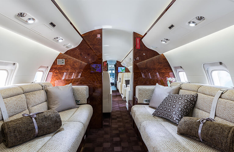 challenger luxury jet private charter
