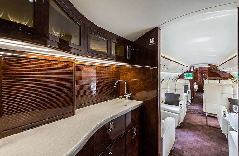 challenger luxury jet private charter